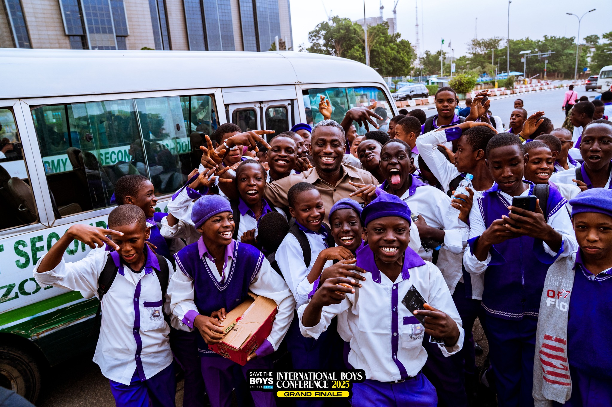 499683358_689363653844050_547985479216890843_n